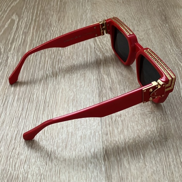 LOUIS VUITTON | 1.1 Millionaires Sunglasses - Picture 3 of 6